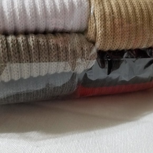 Womens size 9-11 slouch socks 6 pair NWT. Shoe size 5-10 - Picture 3 of 5